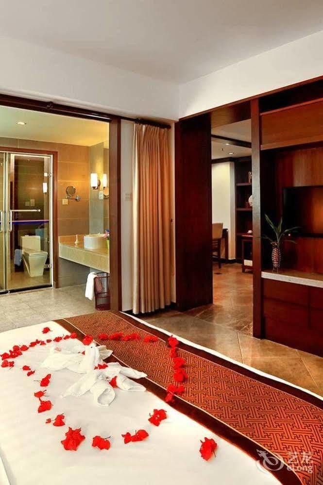 Haiyue Bay Holiday Hotel Sanya Exterior foto